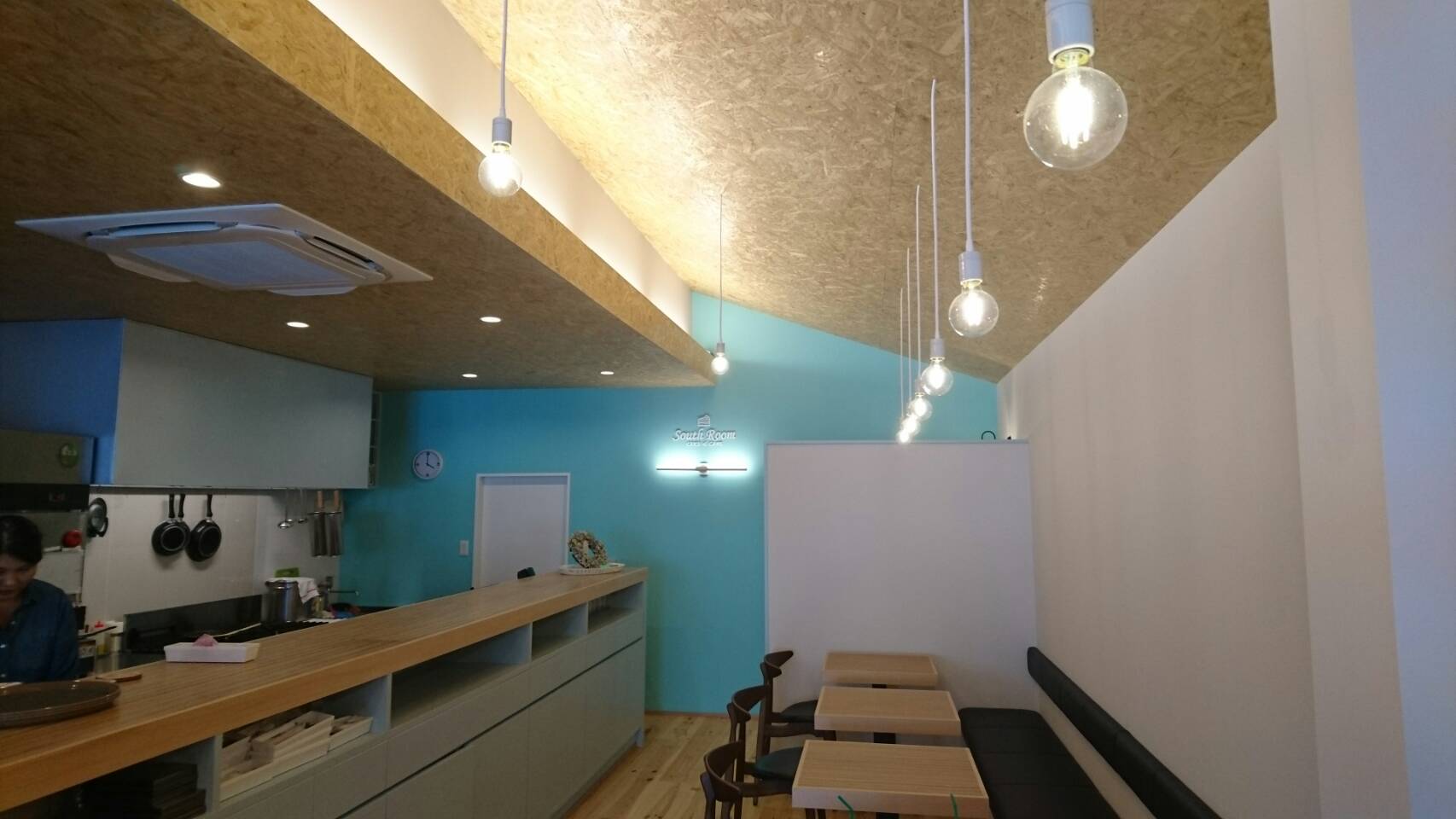 antique-miscellaneous-goods-cafe01