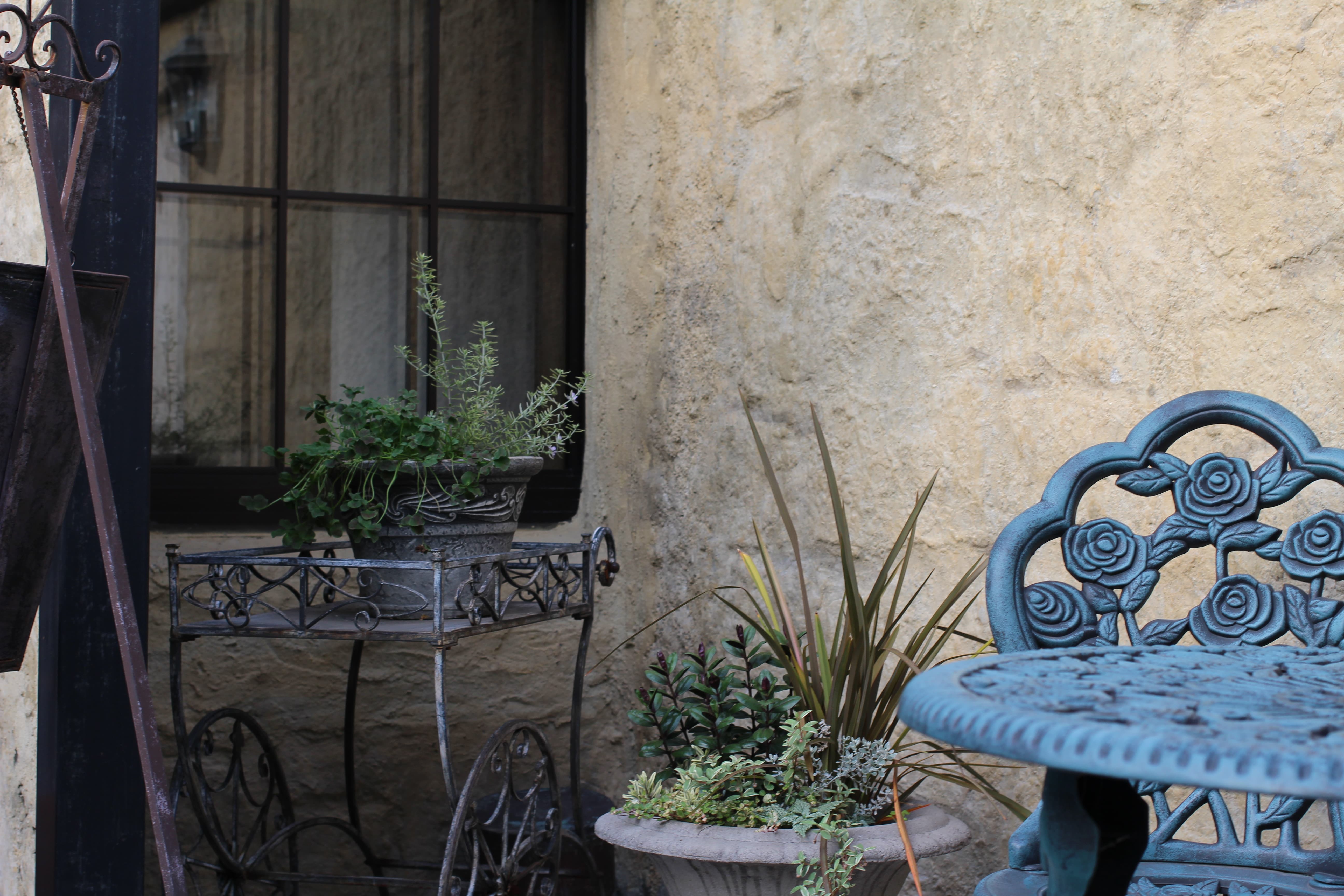 antique-miscellaneous-goods-cafe01