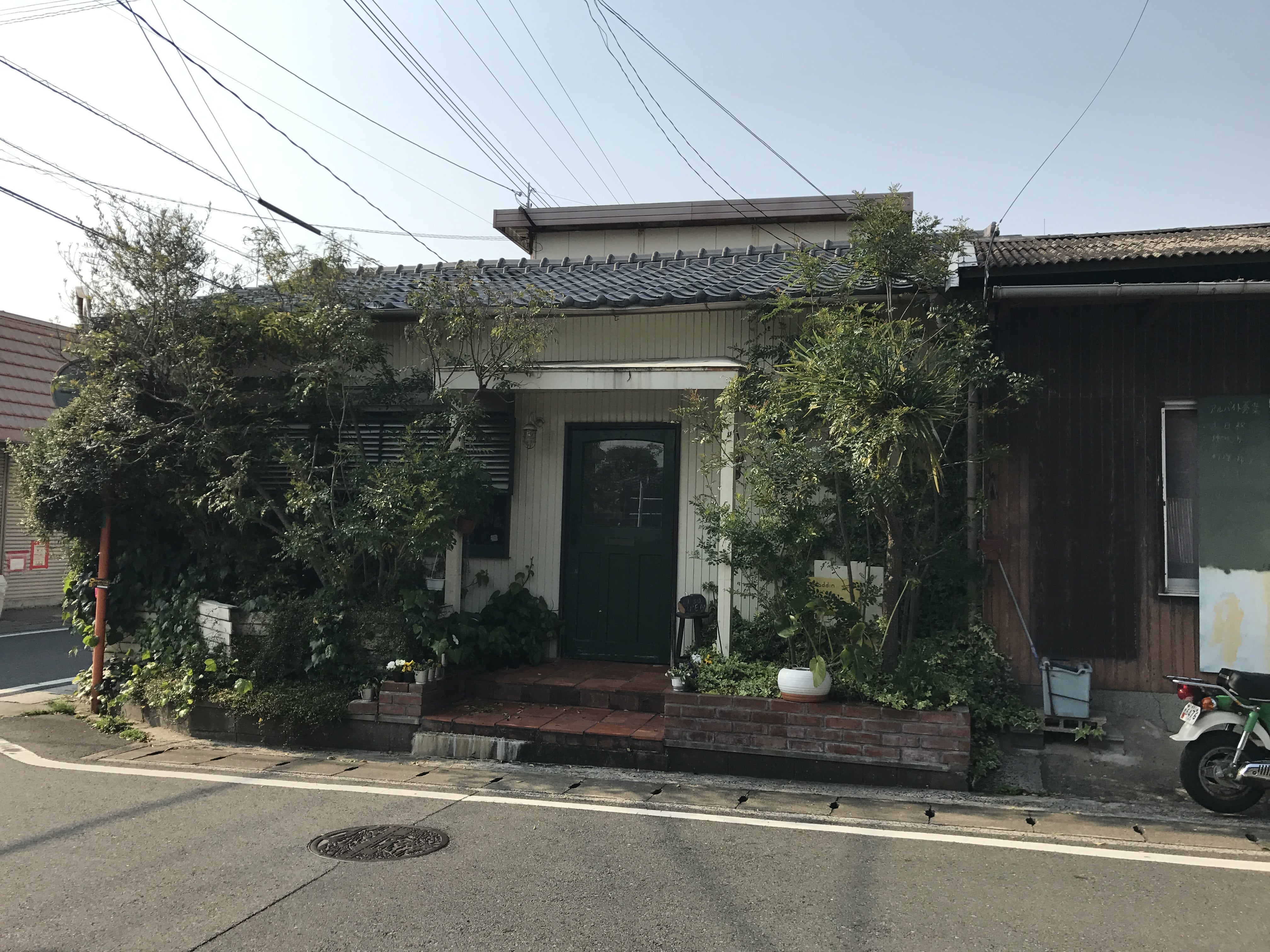 antique-miscellaneous-goods-cafe01