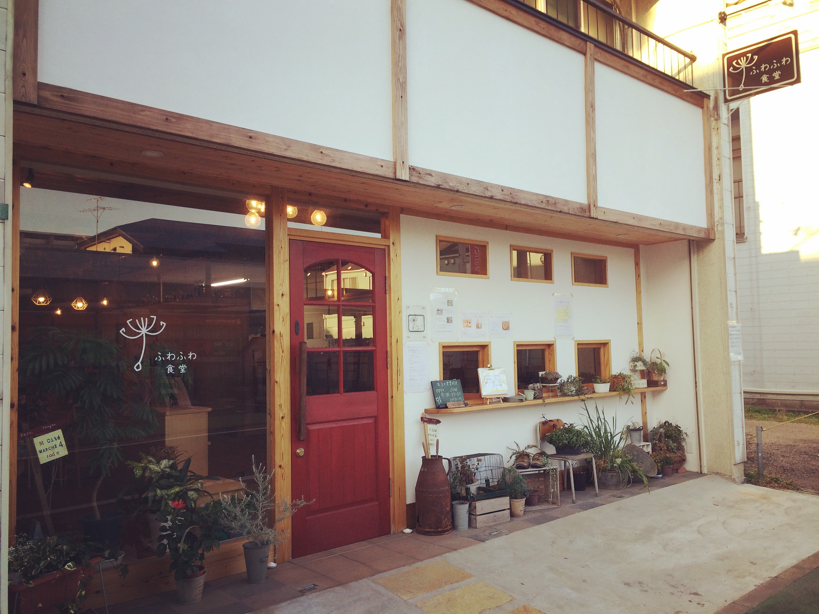 antique-miscellaneous-goods-cafe01