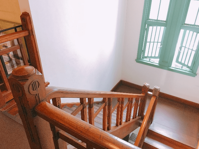 antique-miscellaneous-goods-cafe01