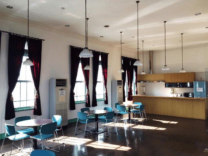 antique-miscellaneous-goods-cafe01