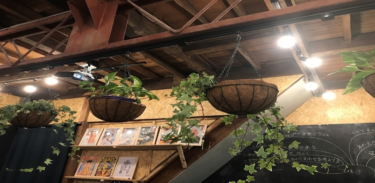 antique-miscellaneous-goods-cafe01