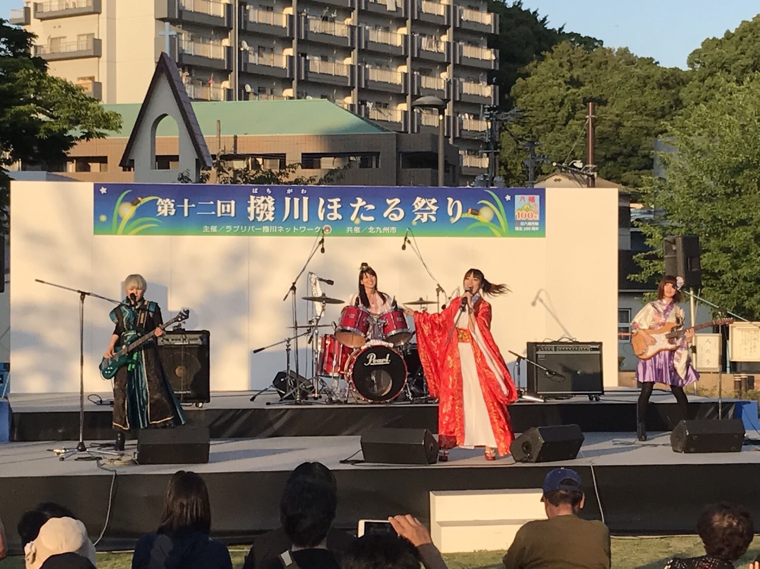 antique-miscellaneous-goods-cafe01