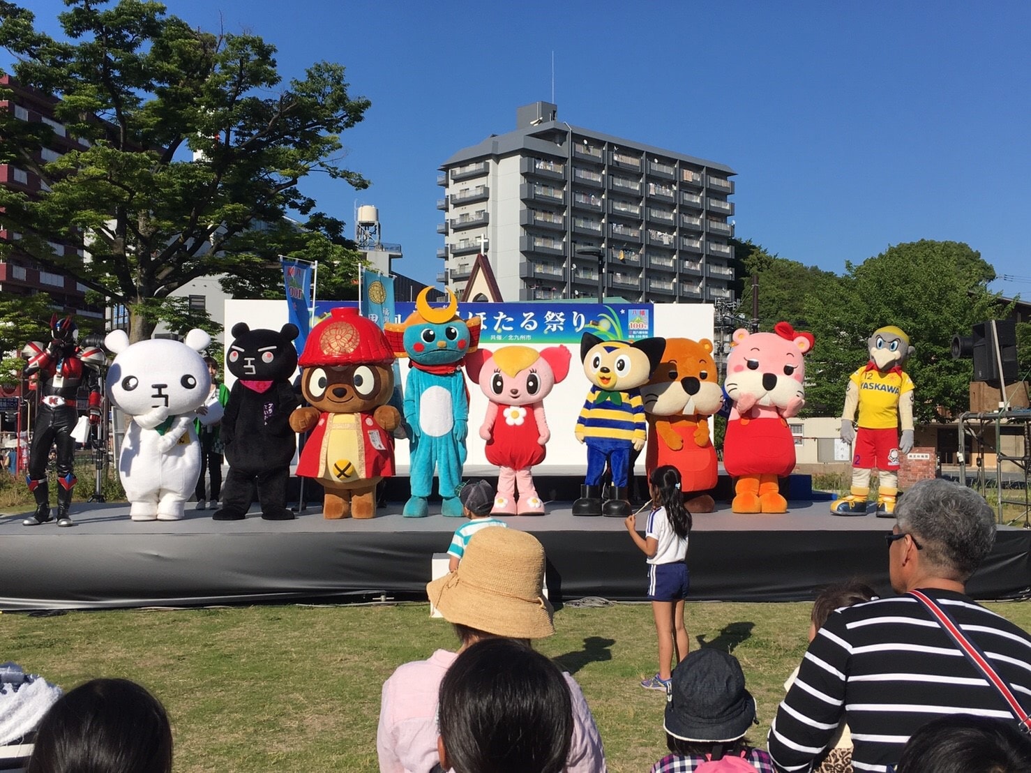 antique-miscellaneous-goods-cafe01