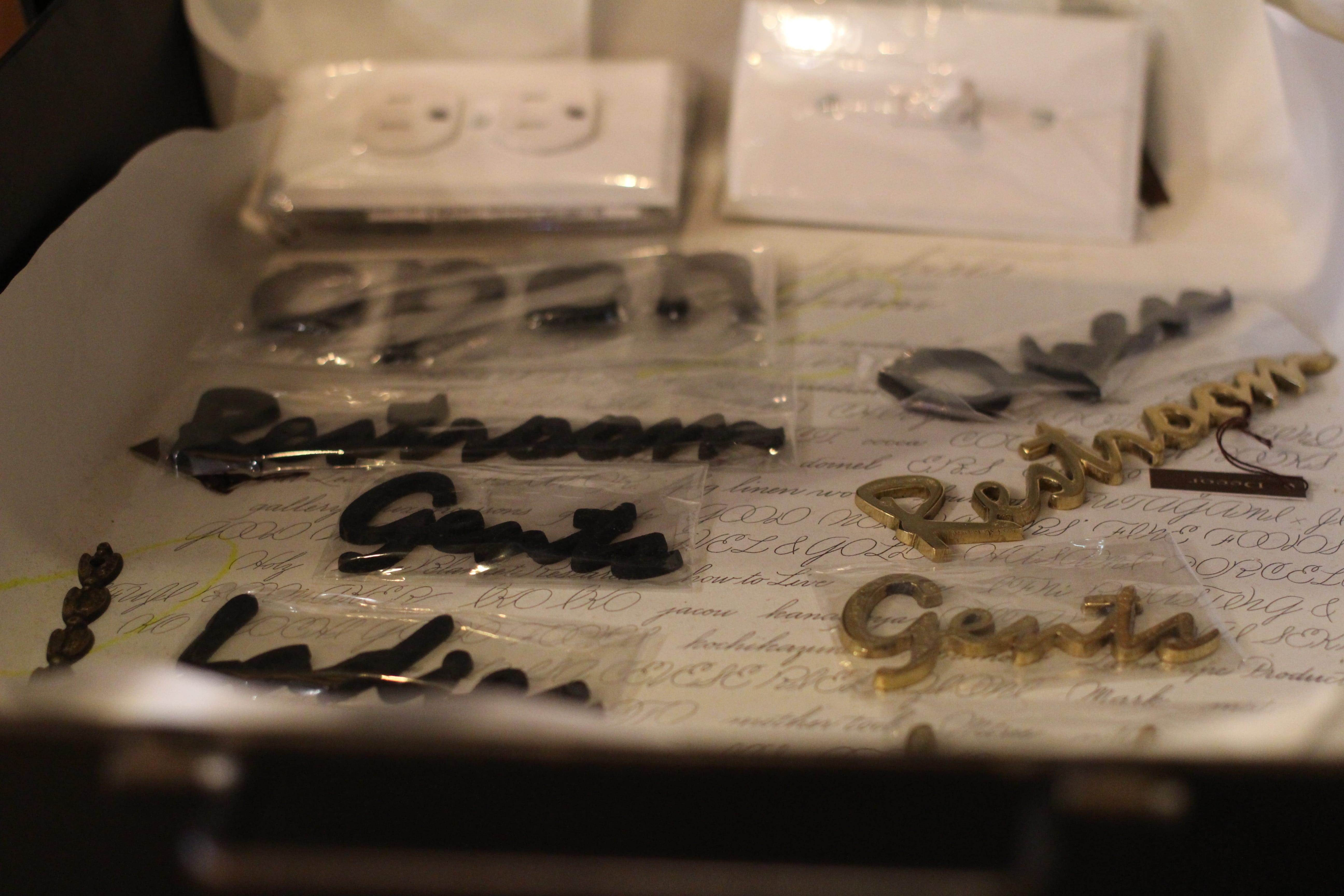 antique-miscellaneous-goods-cafe01