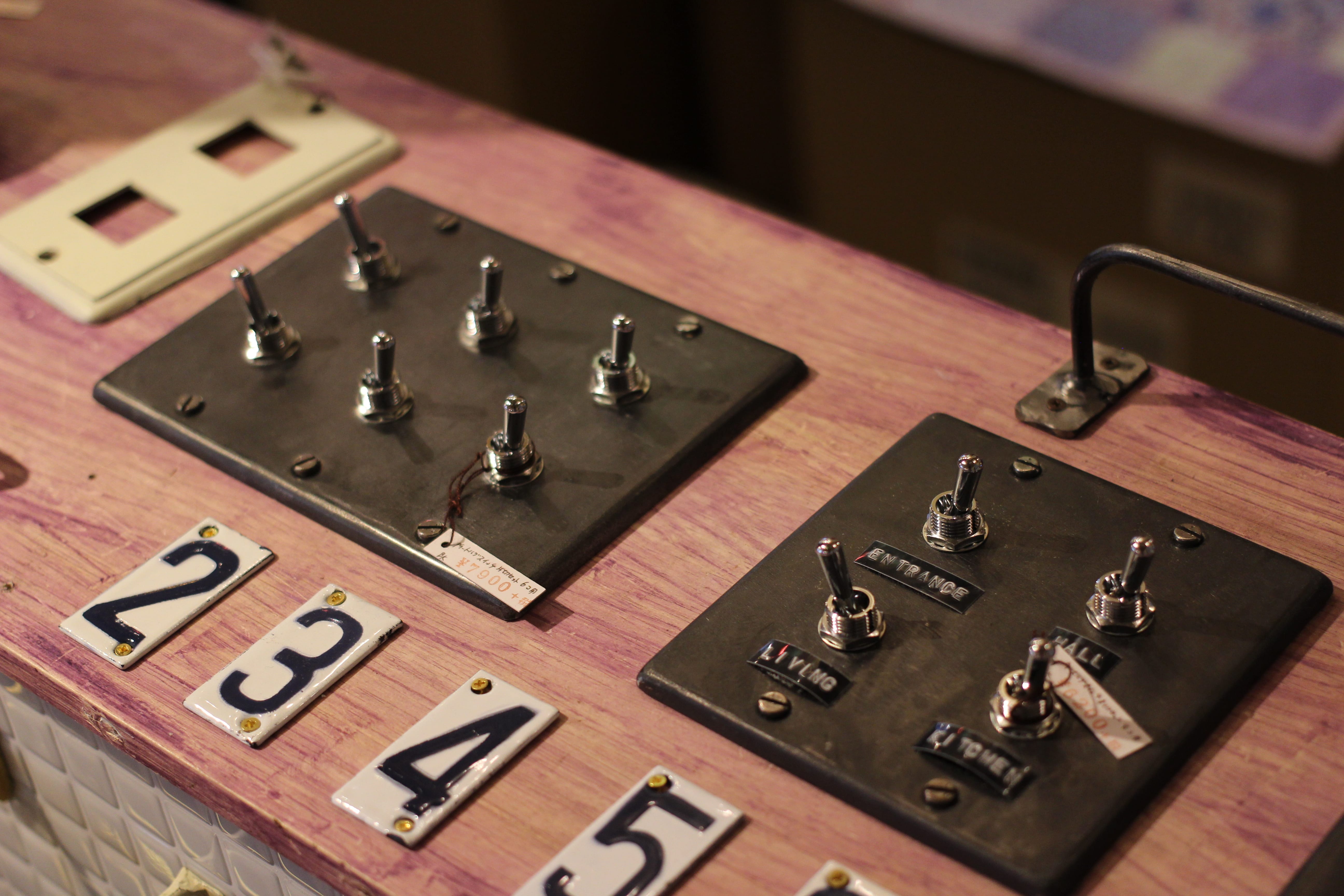 antique-miscellaneous-goods-cafe01