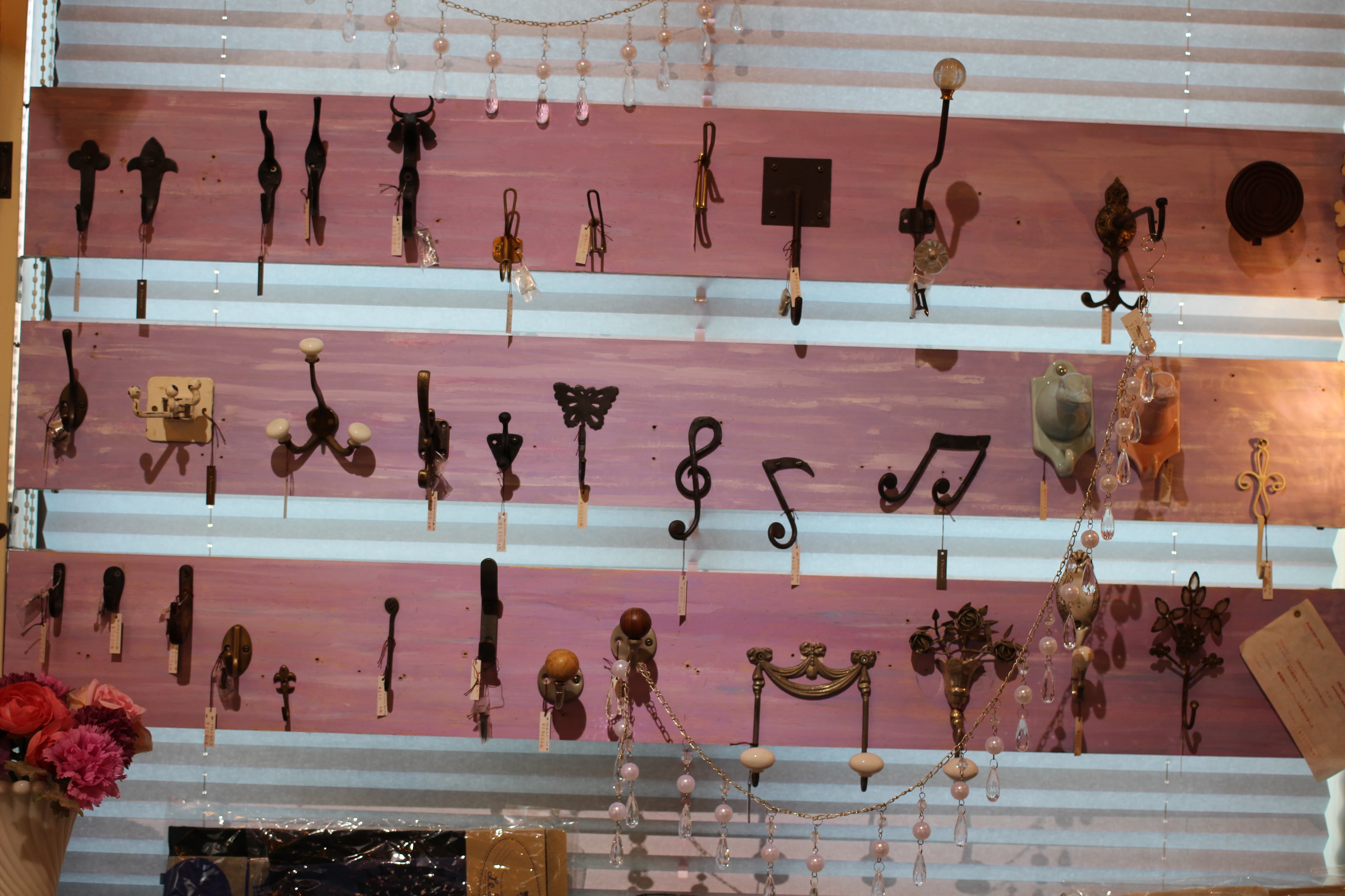 antique-miscellaneous-goods-cafe01