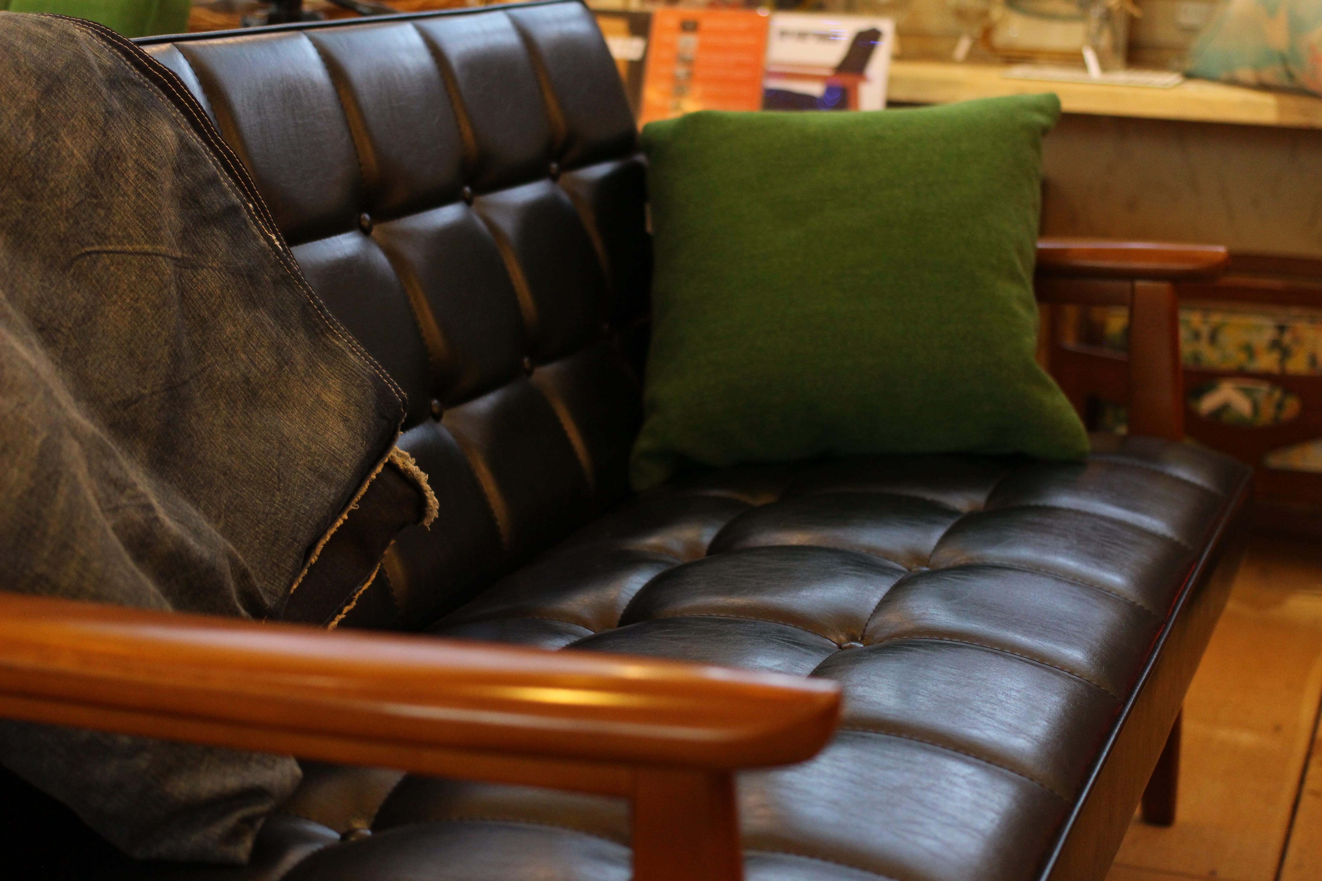 antique-miscellaneous-goods-cafe01