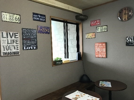 antique-miscellaneous-goods-cafe01