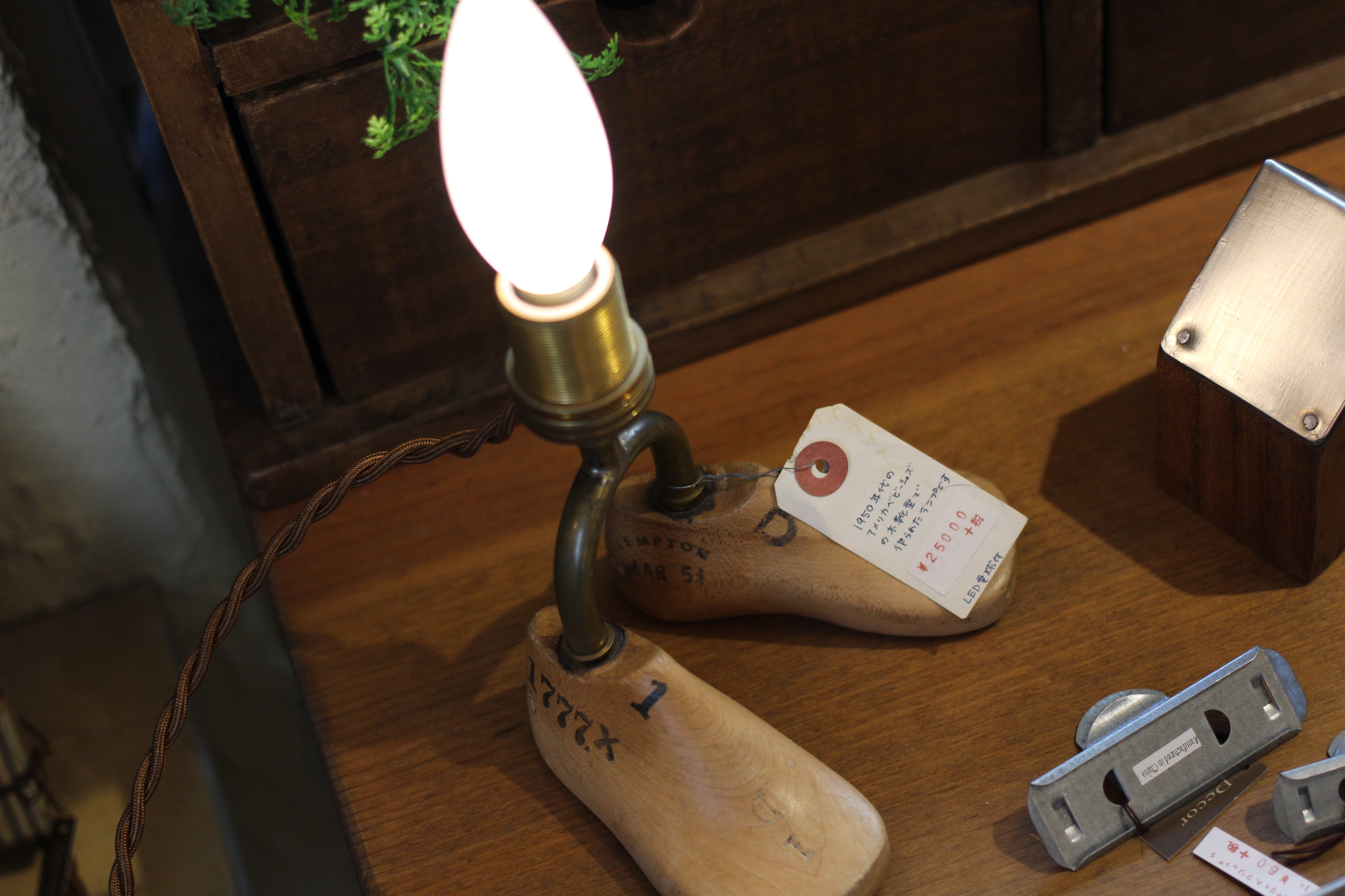 antique-miscellaneous-goods-cafe01