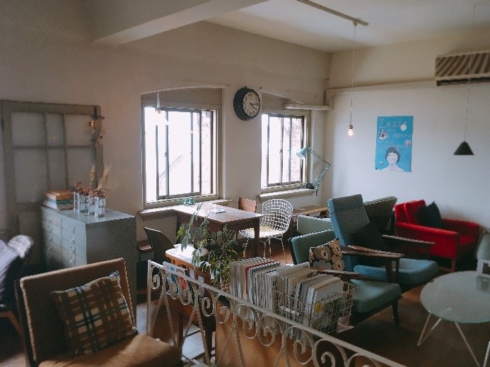 antique-miscellaneous-goods-cafe01