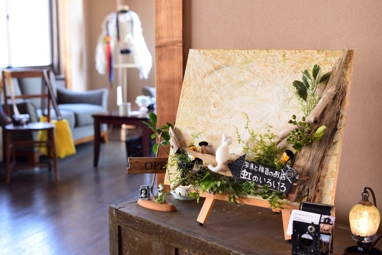 antique-miscellaneous-goods-cafe01