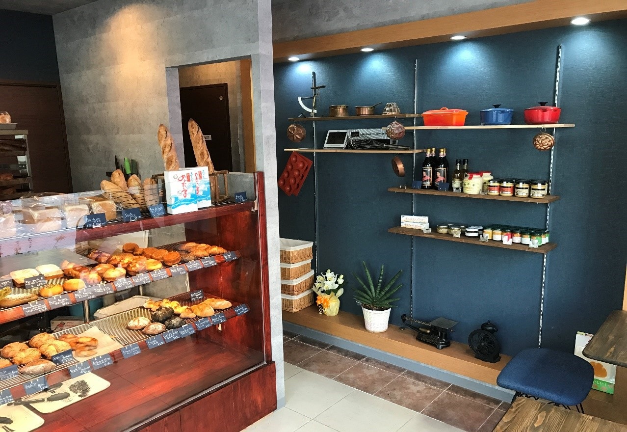 antique-miscellaneous-goods-cafe01