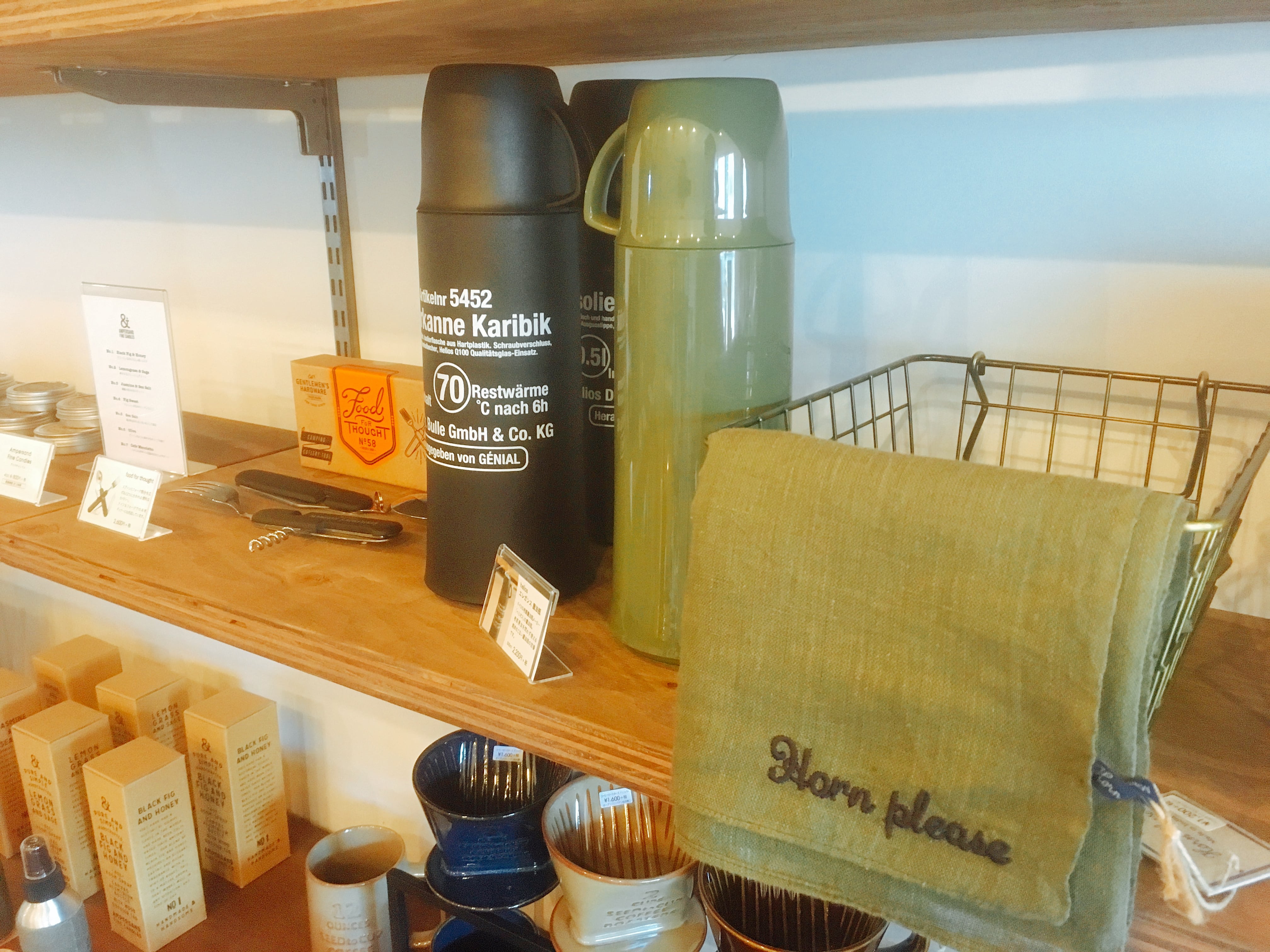 antique-miscellaneous-goods-cafe01