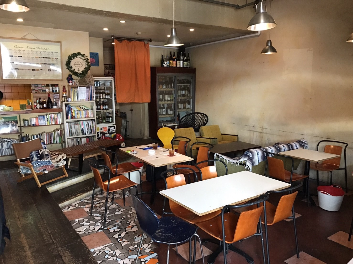 antique-miscellaneous-goods-cafe01