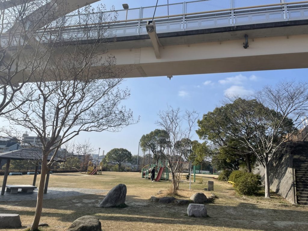 浅川学園台中央公園