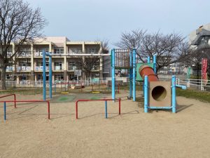 カラフルな遊具
