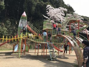 中間中学校の近くにある中間市最大の都市公園