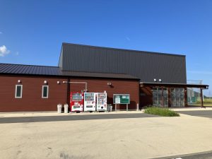 自販機も完備で暑い日も安心