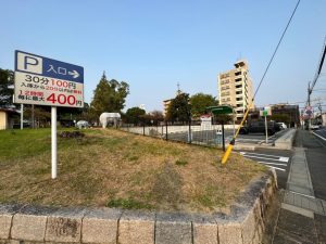 30分100円　※入庫から20分以内は無料